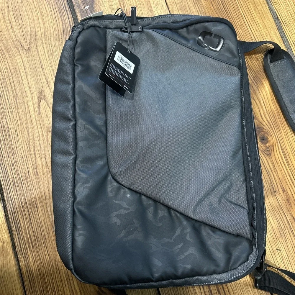 Brand NEW NWT OGIO Convert Pack Dark Gray Travel & Laptop Backpack Retail $89
